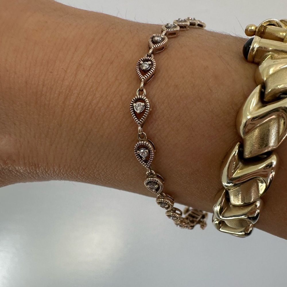 10K Gold Tennis Bracelet 1/3 CT. T.W. Multi-Diamond Teardrop Frame Line Bracelet